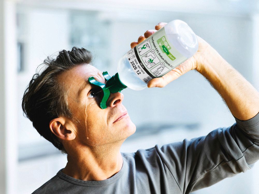 Augenspülflasche, mit 500 ml 0,9 %iger Kochsalzlösung (Natriumchlorid)